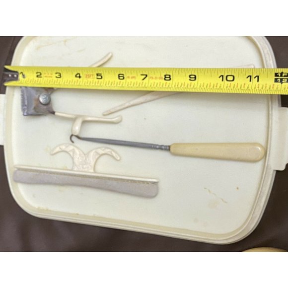 Butterscotch CELLULOID/BAKELITE VANITY DRESSER Clock Shaver Mirror Frame + More - Picture 11 of 12